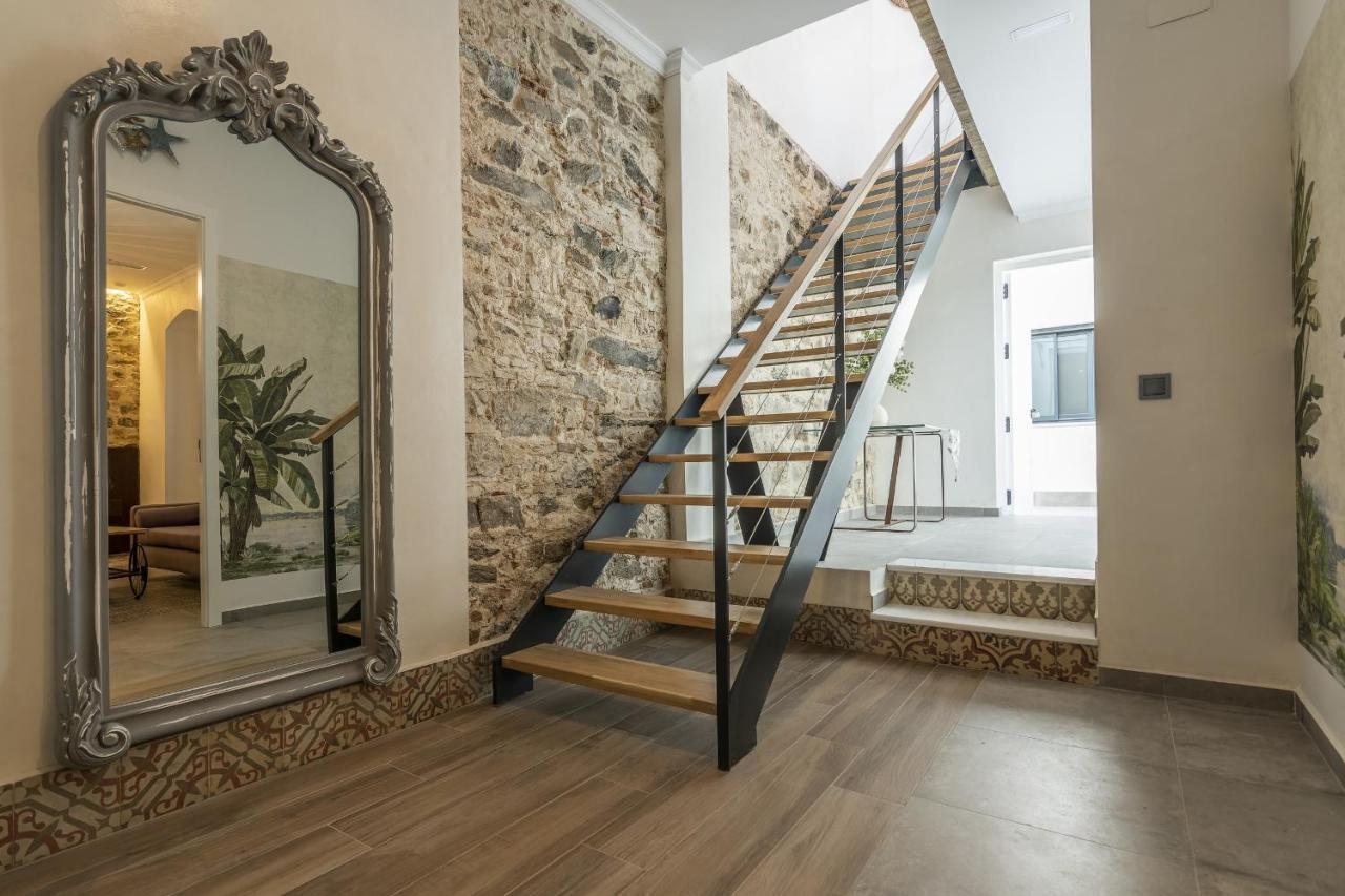 Trajano Premium Estudios By H Ayamonte Eksteriør bilde