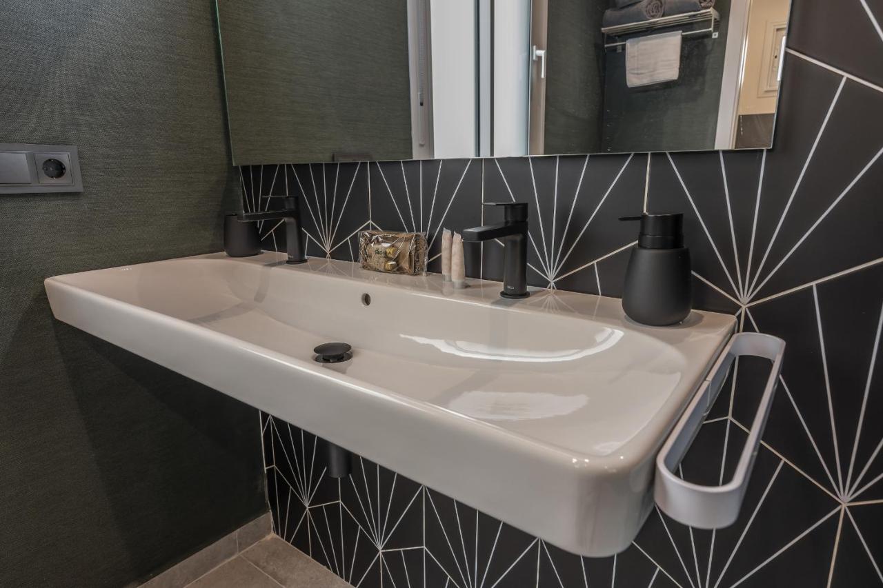 Trajano Premium Estudios By H Ayamonte Eksteriør bilde